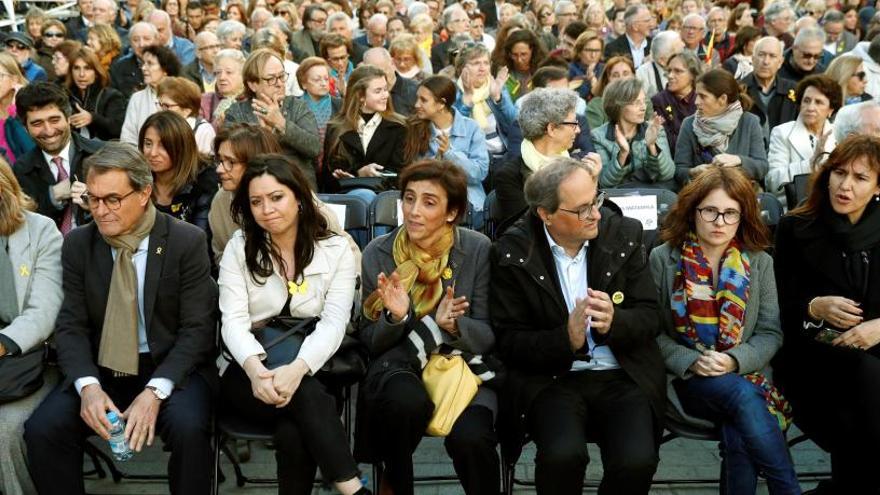 LÃ­deres de JxCat en un acto de campaÃ±a este viernes.