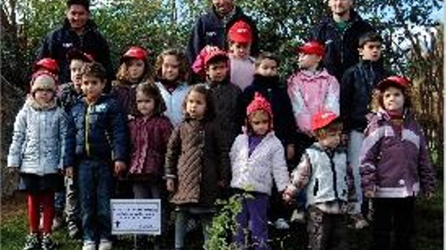 Niños en los actos del Bioparc ayer en Valencia.