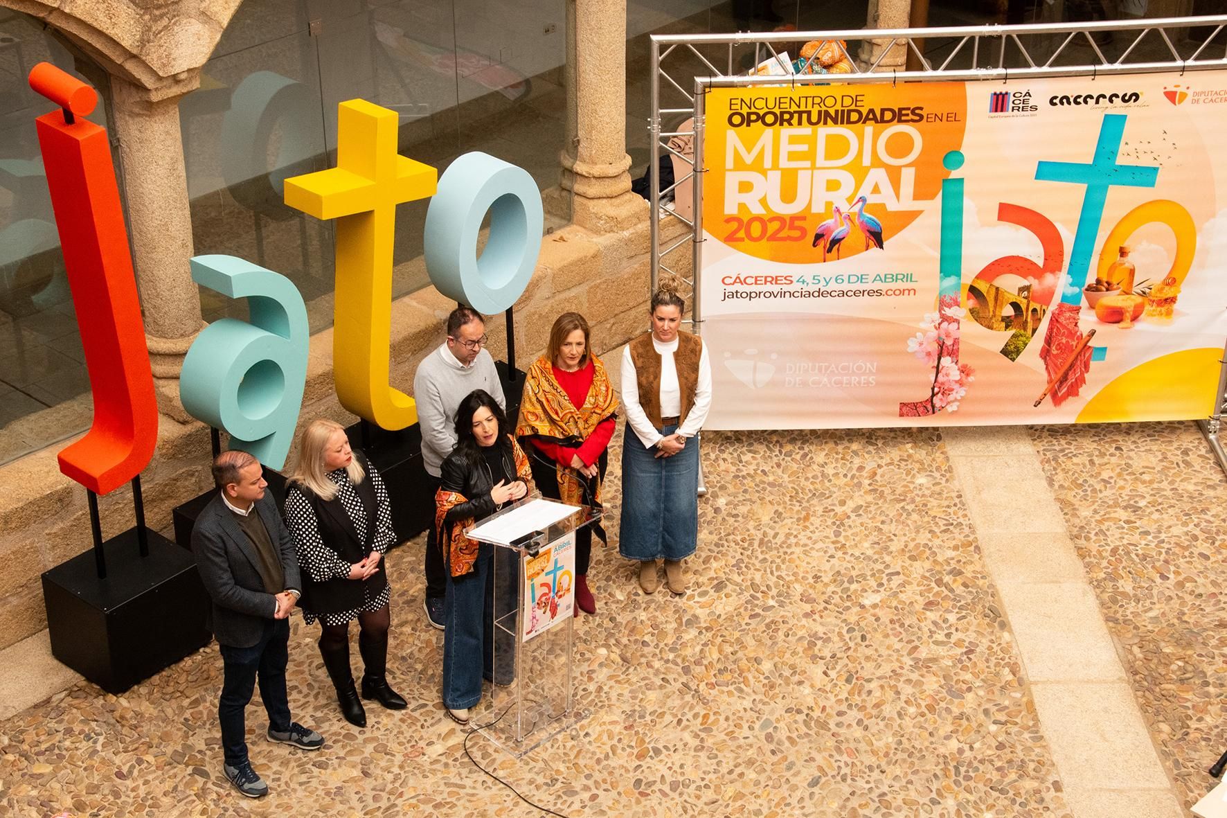 Presentación de la cuarta edición de Jato.