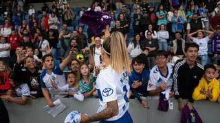 La alianza para la unidad del fútbol femenino de Tenerife será un matrimonio de larga duración: siete temporadas