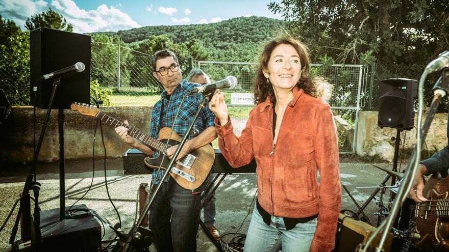 Bluesmàfia Acústic a dúo, con Montse Llaràs y Miquel Prats