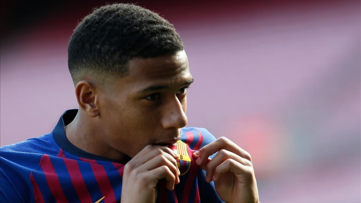 aguasch46789395 barcelona s new player french defender jean clair todibo kis190201132948