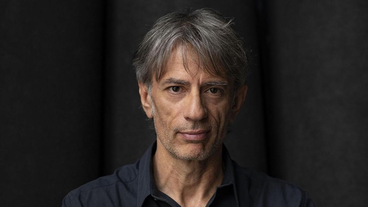 Juan Tallón: «La literatura es un hermoso acto de resistencia ante la adversidad»