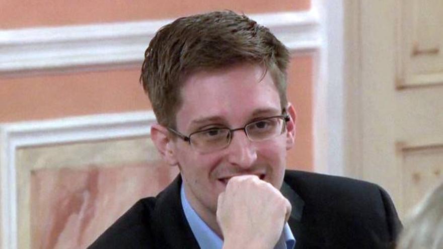 Snowden asegura que no ha filtrado documentos secretos a Rusia