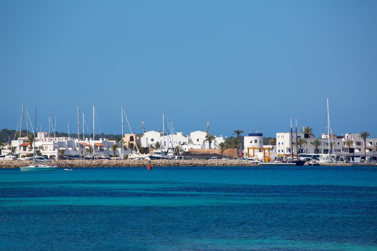 La Savina port.