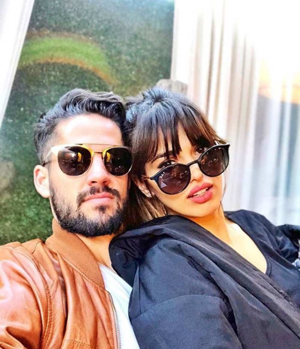 Isco Alarcón y Sara Sálamo posando como pareja por primera vez