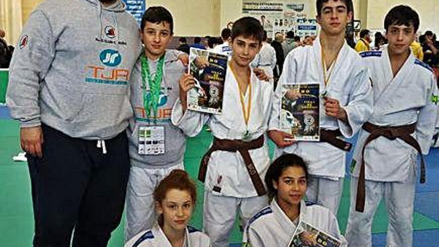 Los integrantes del Judo Club Coruña.