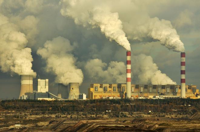 La Comisión Europea propone dar más margen a los sectores más contaminantes para reducir sus emisiones