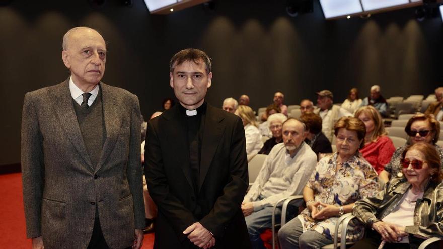 Martínez Guisasola, teólogo: "El objetivo globalista es vaciar a las naciones de sus líderes"