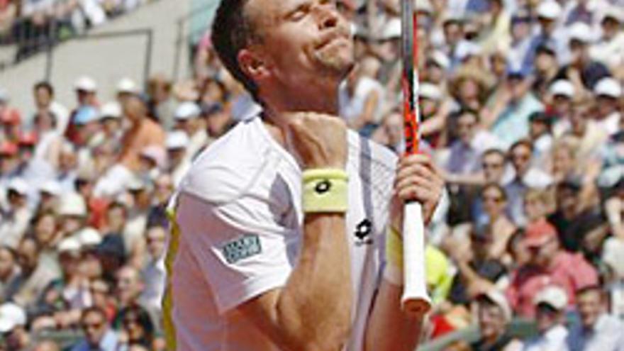 Soderling, verdugo de Nadal, vence a Davydenko y se coloca en las semifinales de Roland Garros