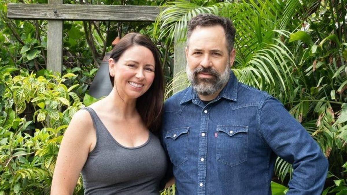 Los paleoantropólogos Ashley S. Hammond y Sergio Almécija.