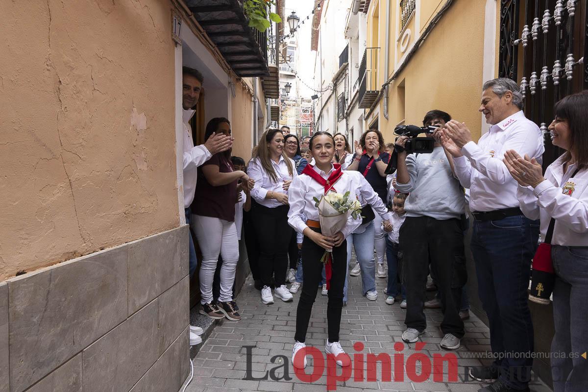 La lluvia no impidió que miles de personas tomaran Caravaca en el ‘Día del Pañuelo’ La lluvia no impidió que miles de personas tomaran Caravaca en el ‘Día del Pañuelo’