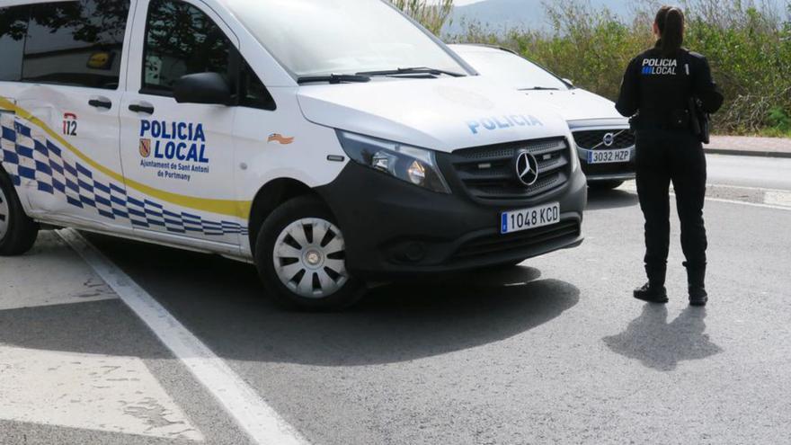 Una agente de la Policía Local de Sant Antoni. | DI