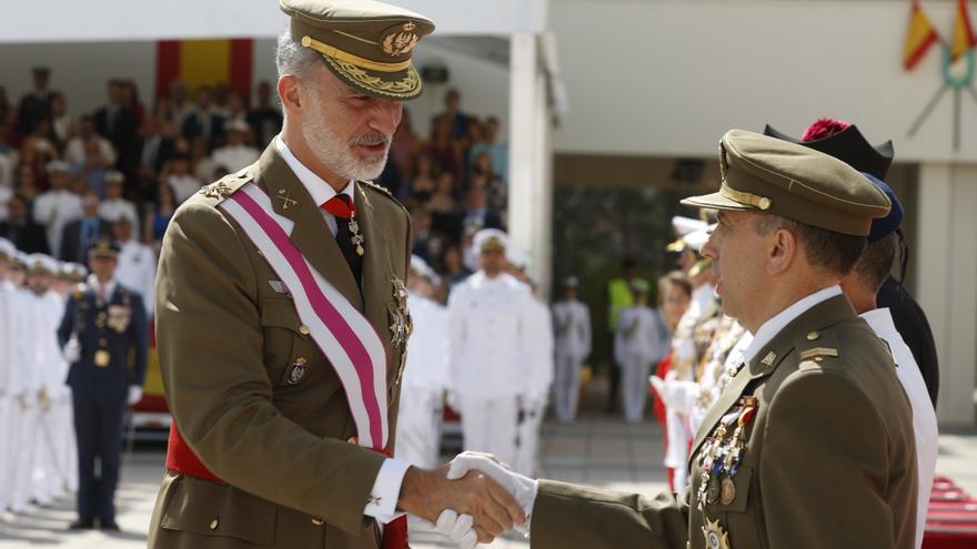 El rey entrega los Reales Despachos a los Cuerpos Comunes de las Fuerzas Armadas