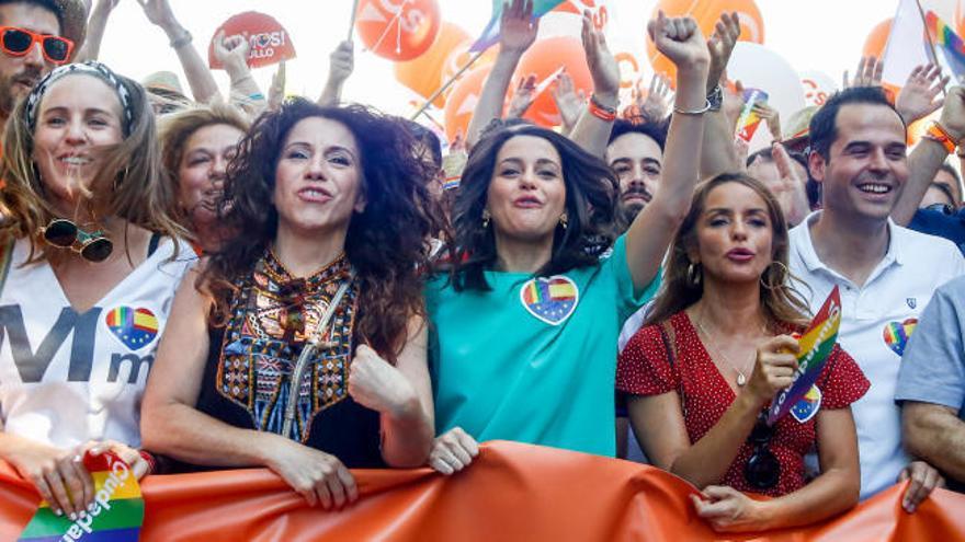 Homenaje a los mayores del LGTBI en la marcha del Orgullo