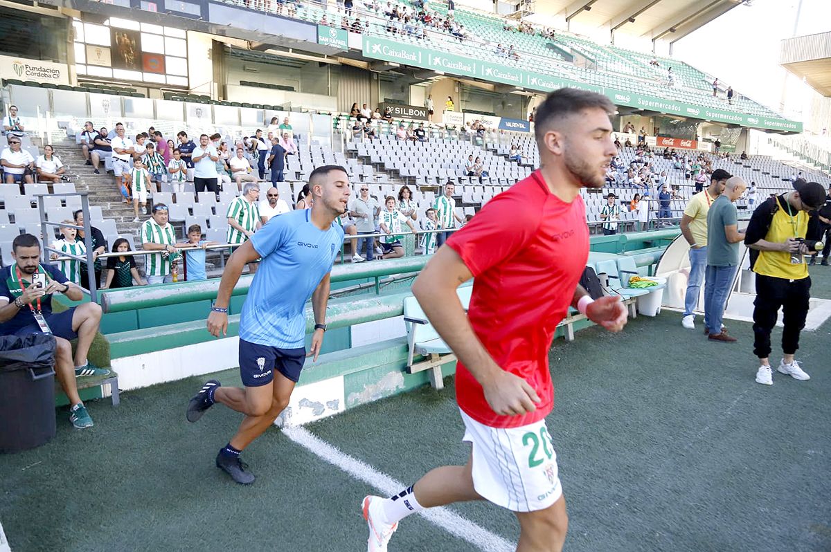 Las imágenes de la afición del Córdoba CF - Fuenlabrada