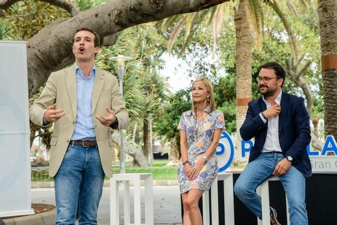 Pablo Casado (PP) hace campaña en Canarias