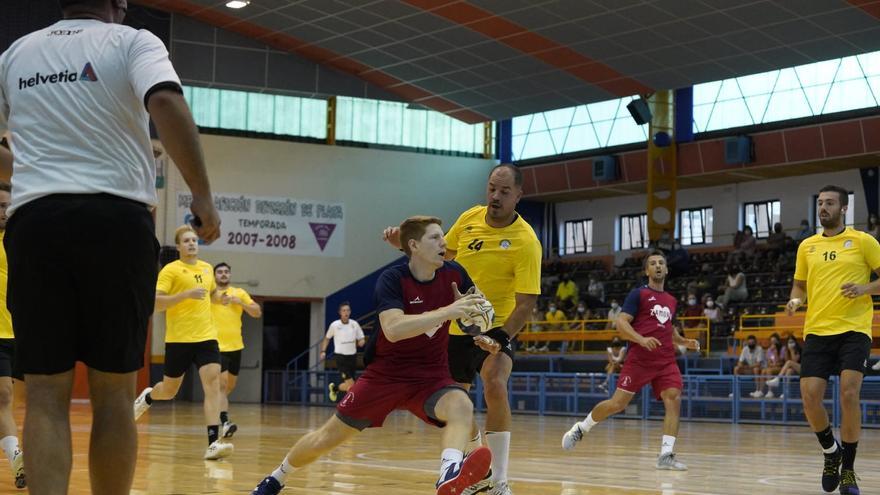 Ajustada derrota del nuevo Balonmano Zamora en su presentación en sociedad