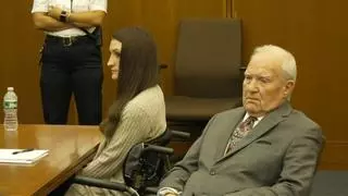 Juicio a Lindsay Clancy por matar a sus tres hijos: sexto día sin veredicto por el desacuerdo de un miembro del jurado