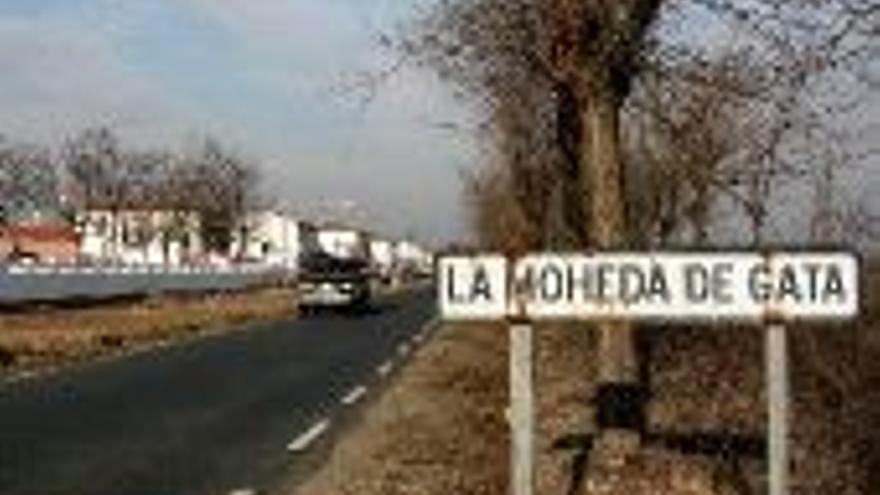 La Moheda de Gata urge que se mejore la carretera a Moraleja