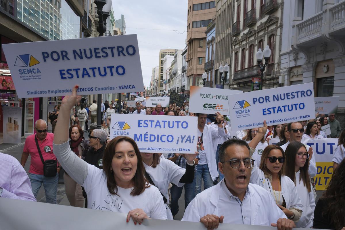 Manifestación de médicos en Las Palmas de Gran Canaria Manifestación de médicos en Las Palmas de Gran Canaria