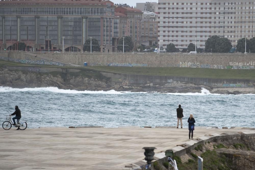 Activada la alerta naranja por olas de hasta 6 metros