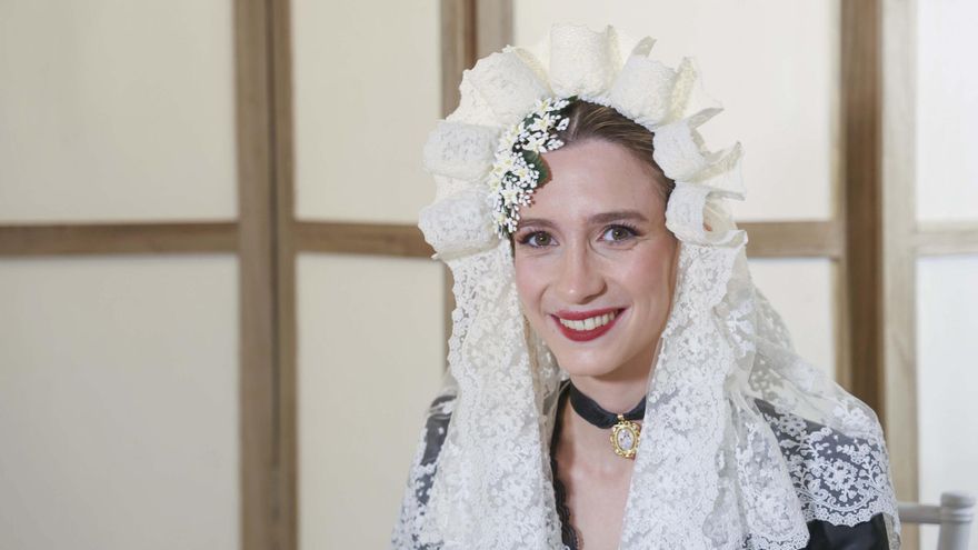 Virginia Agulló Menárquez, candidata de la Hoguera Plaza de Gabriel Miró