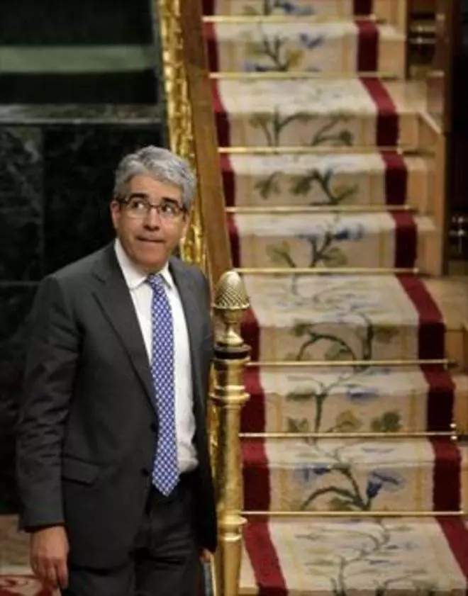 Una jueza investiga a Francesc Homs por subvenciones a dedo a una fundación afín a CDC