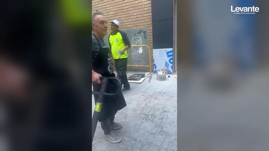 del Mercado de Benicalap estallan contra las obras: "Estamos abandonados"