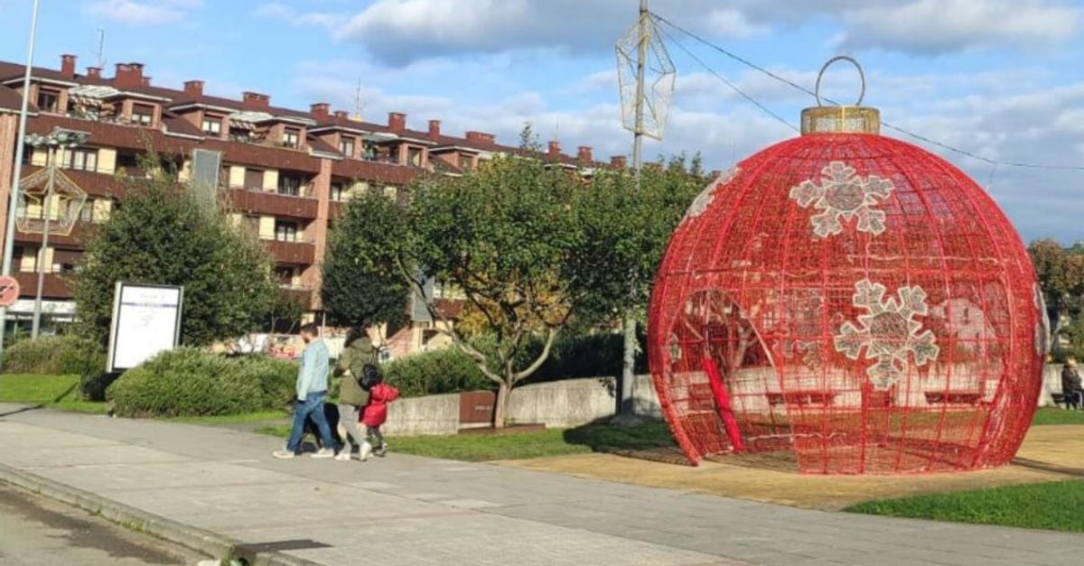 Así será el alumbrado de Villaviciosa: cuarenta arcos y una gran campana para fotografiarse