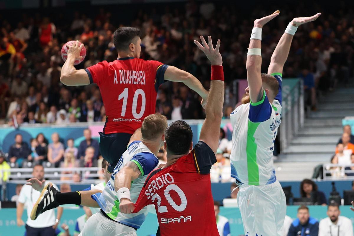 Inicio Olímpico: España Gana a Serbia en Balonmano