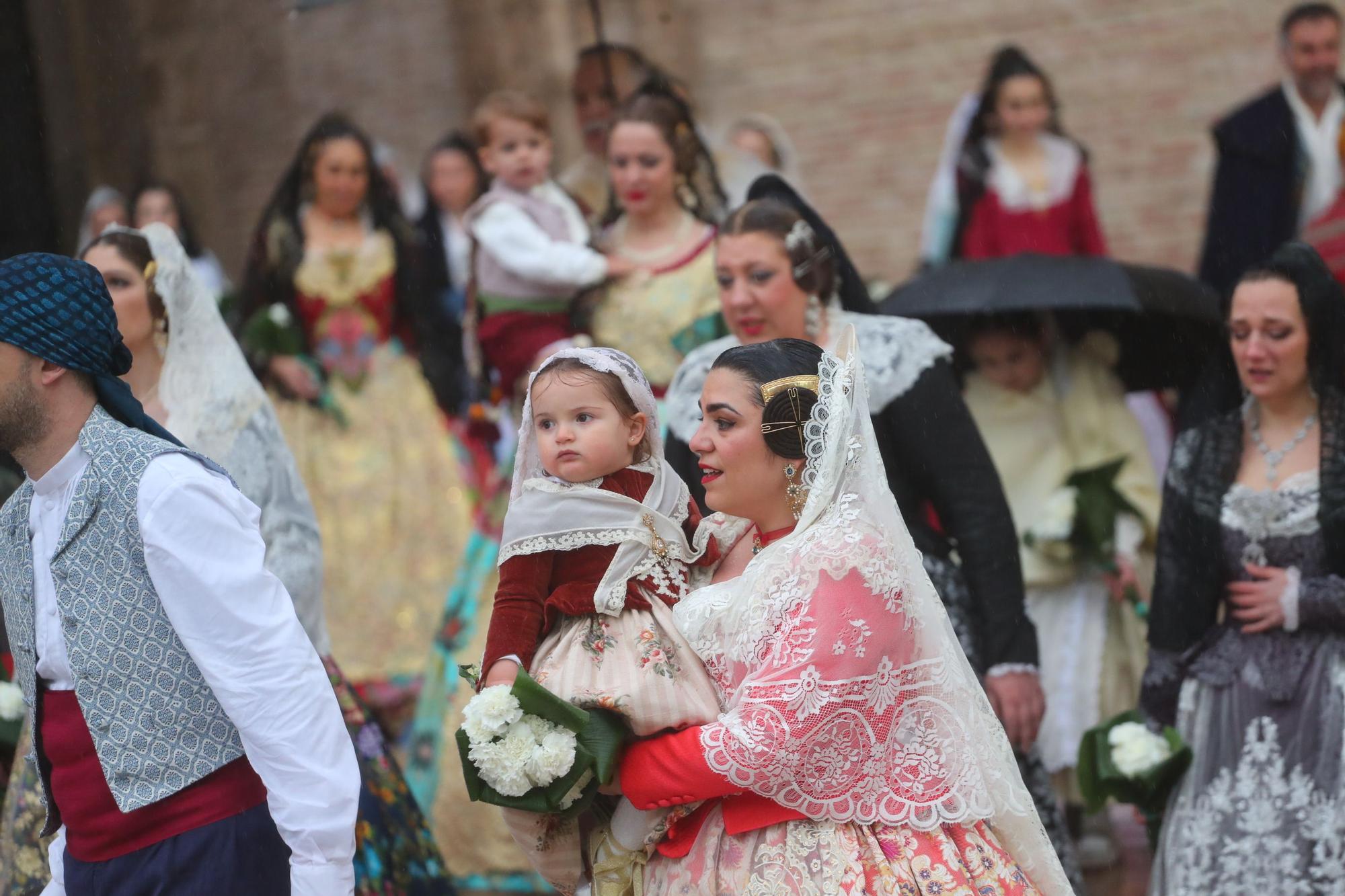 Búscate en el primer día de ofrenda por la calle de la Paz (entre las 18:00 a las 19:00 horas)