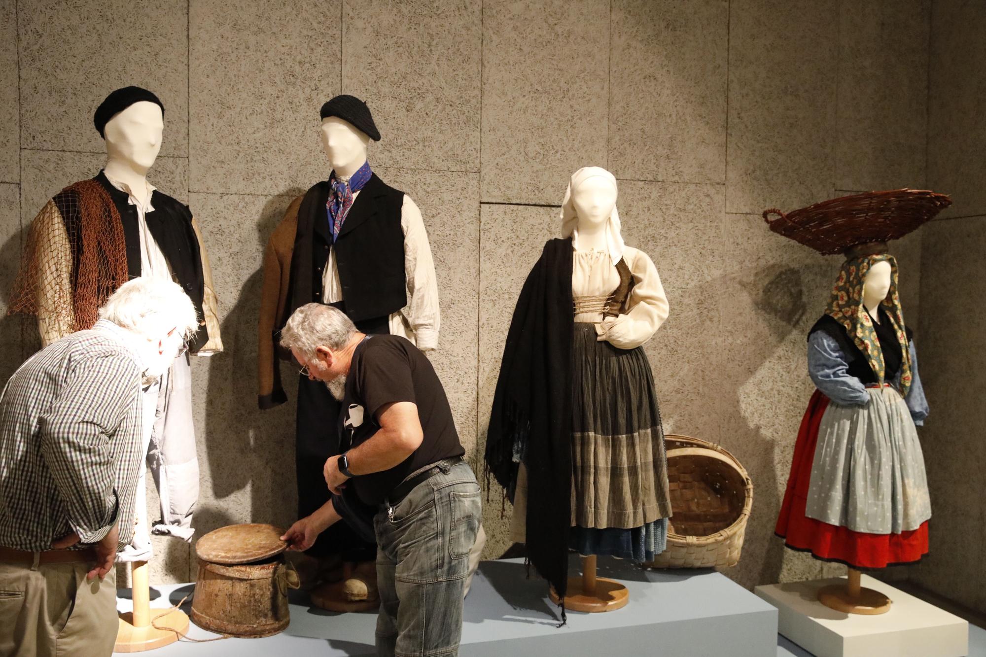 La historia de los trajes de asturianos en Llanes