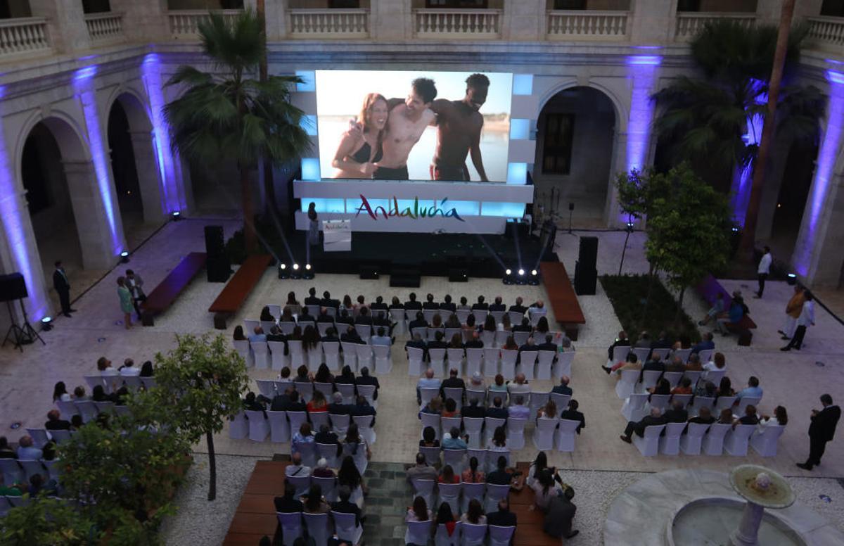 Presentación de la campaña 'Andalucía, intensamente', en la Aduana