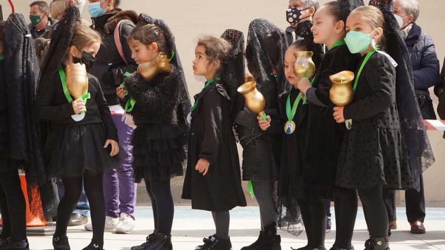 Procesión de La Esperanza en el colegio Santísima Trinidad de Zamora