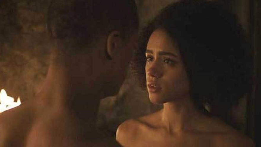 Missandei y Gusano Gris, en la tórrida escena del capítulo segunda.