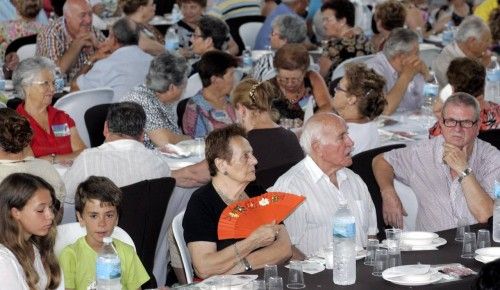 Los abuelos celebran su día en Cartagena