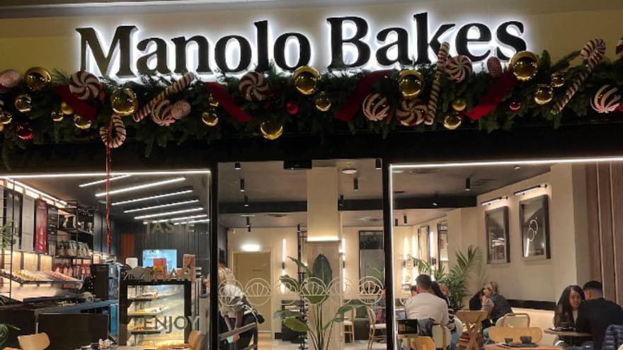 Manolo Blakes confirma el éxito en Murcia de sus 'manolitos': abre un nuevo local y publica una oferta de empleo para ser 'Team Leader'