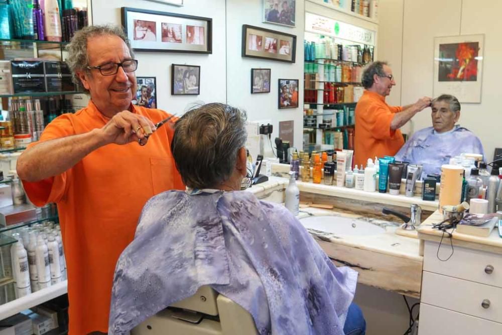 Se jubila el barbero ''Pep d´en Bisbe''