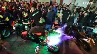 La locura motera vuelve a las calles de Cheste
