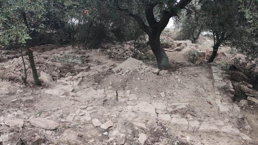 Sant Martí Sesgueioles fa una intervenció d&#039;adequació del jaciment del castell de Vilallonga