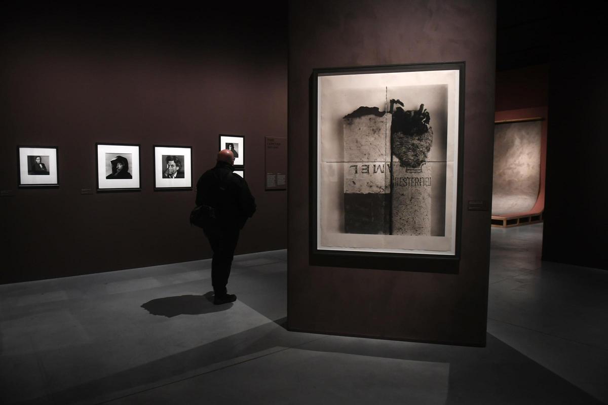 Exposición 'Irving Penn: Centennial' en el Muelle de Batería de A Coruña