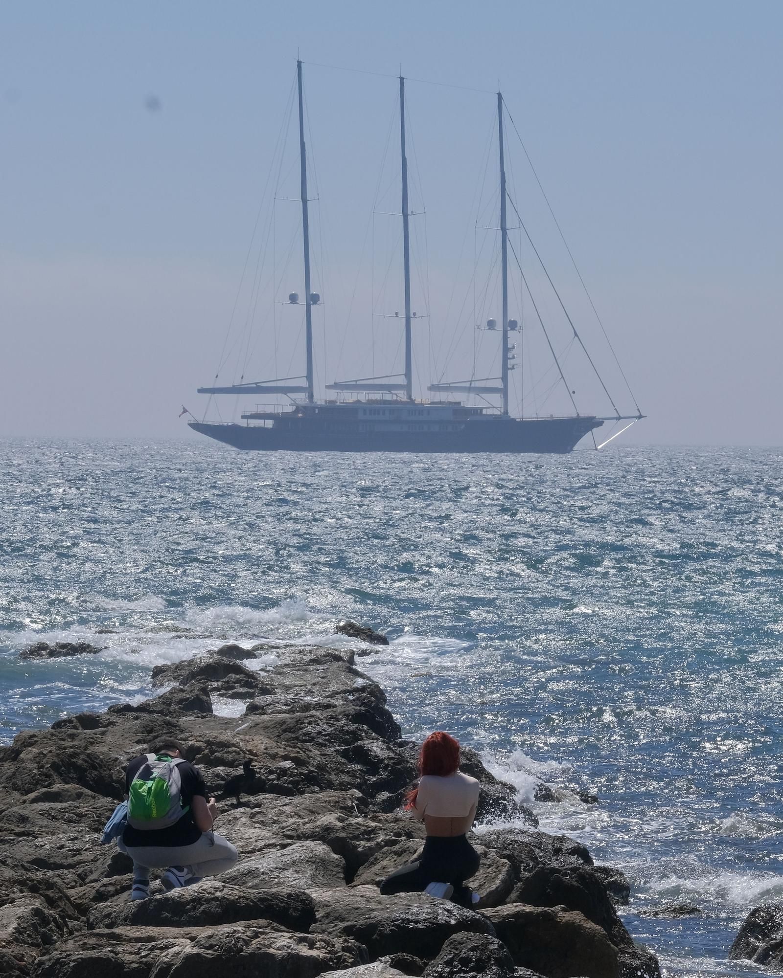 Die Gigayacht "Koru" von Jeff Bezos liegt in der Bucht von Palma de Mallorca