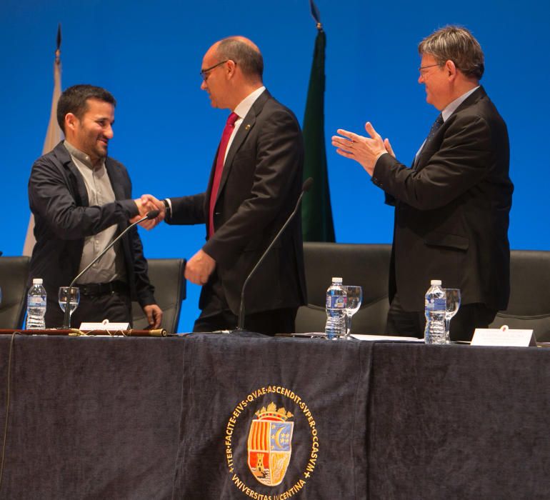 Al acto han acudido el presidente de la Generalitat, Ximo Puig, y el conseller de Educación, Vicent Marzà
