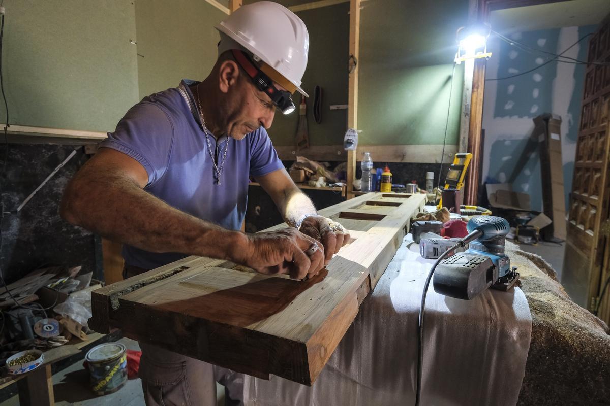 Trabajos de restauración de la ermita de Santa Catalina en el Pueblo Canario