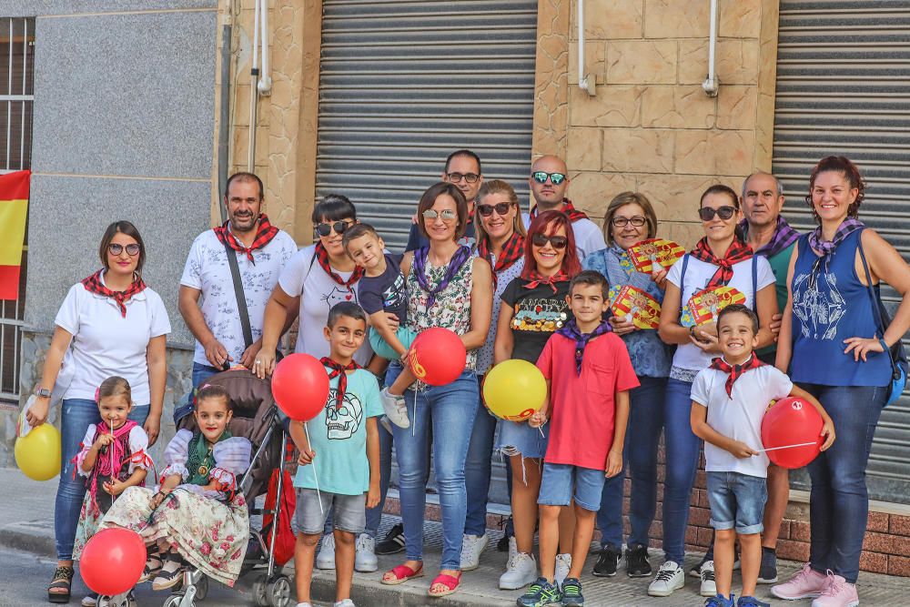 Benejúzar ha acogido el traslado de la patrona desde su santuario y un acto de homenaje a la Señera, en el día de la Comunidad Valenciana