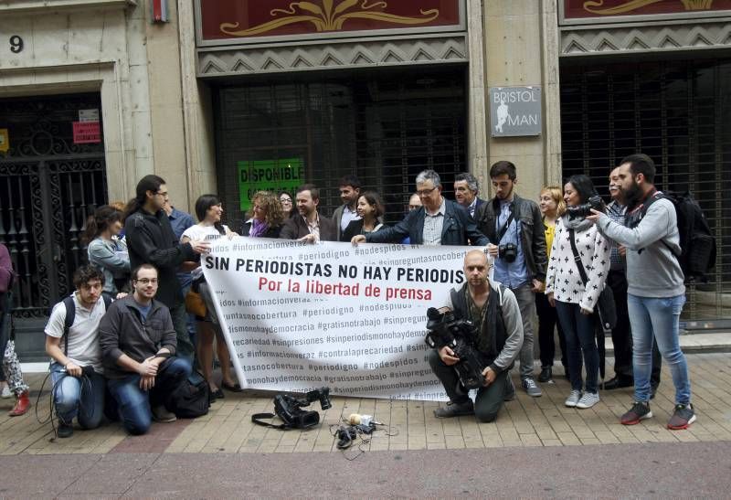 Fotogalería de la concentración por la Libertad de Prensa