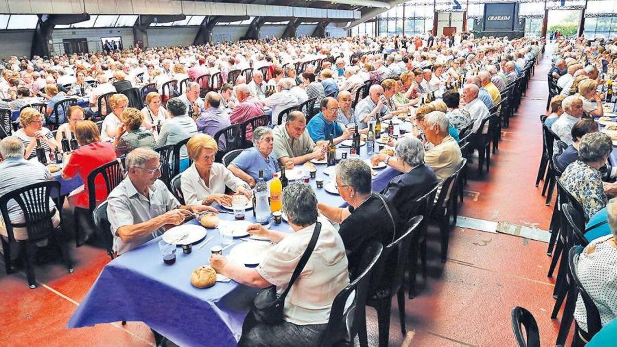 Imaxen de archivo da Festa dos Maiores en Amio