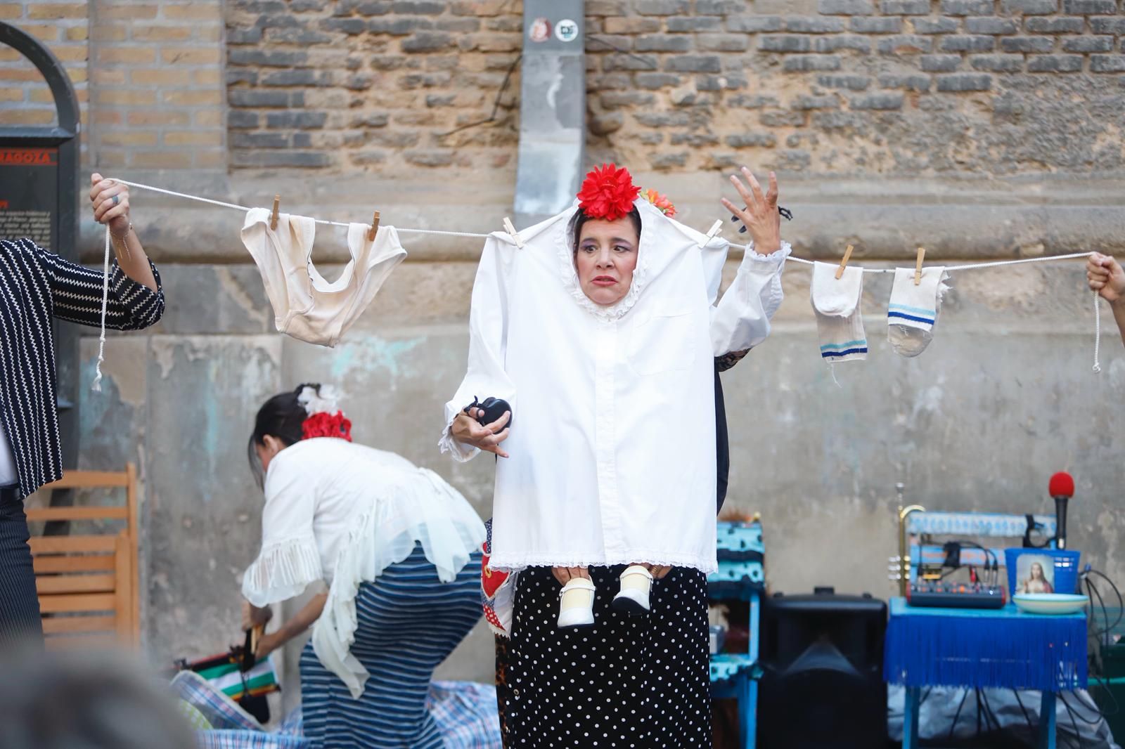 EN IMÁGENES | Off de calle: el espejo negro (Andalucía) presenta La cabra