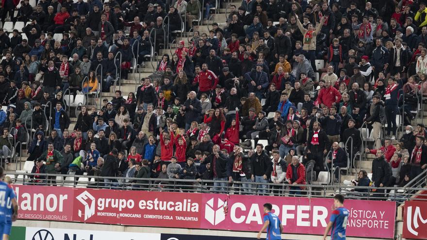 El Real Murcia se prepara para una asistencia de récord ante el Barça Atlètic